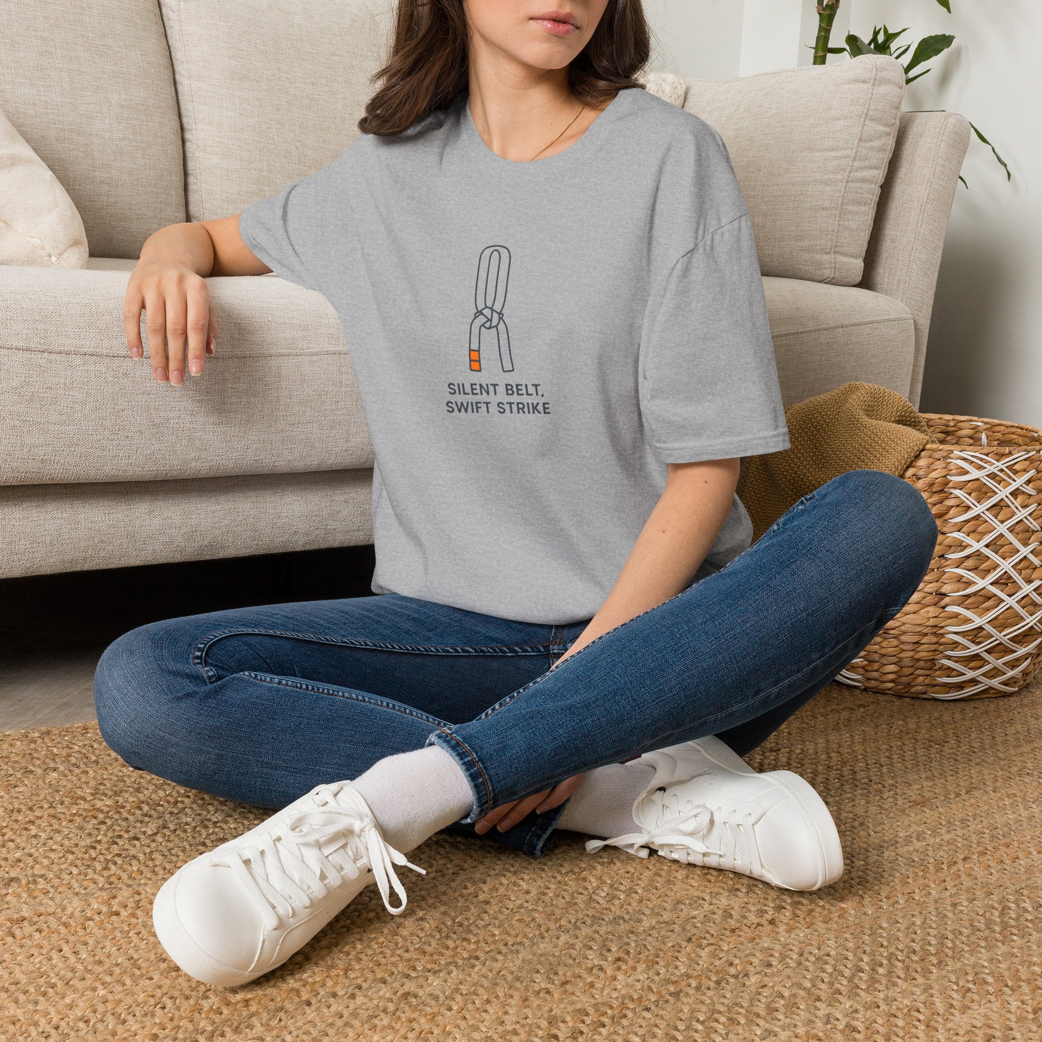 Knotted belt illustration T-Shirt